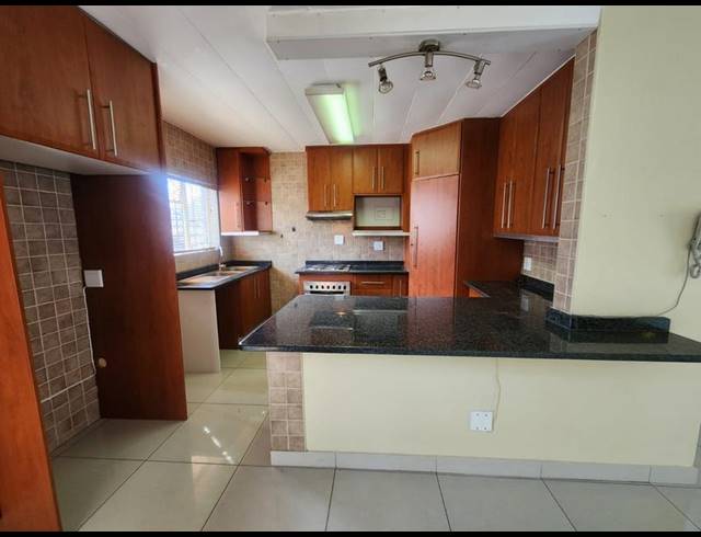 3 BEDROOM PROPERTY TO RENT IN NORTHCLIFF